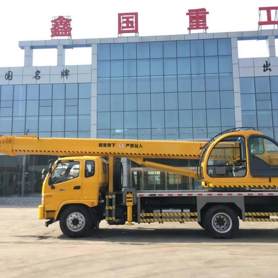 鑫国吊车