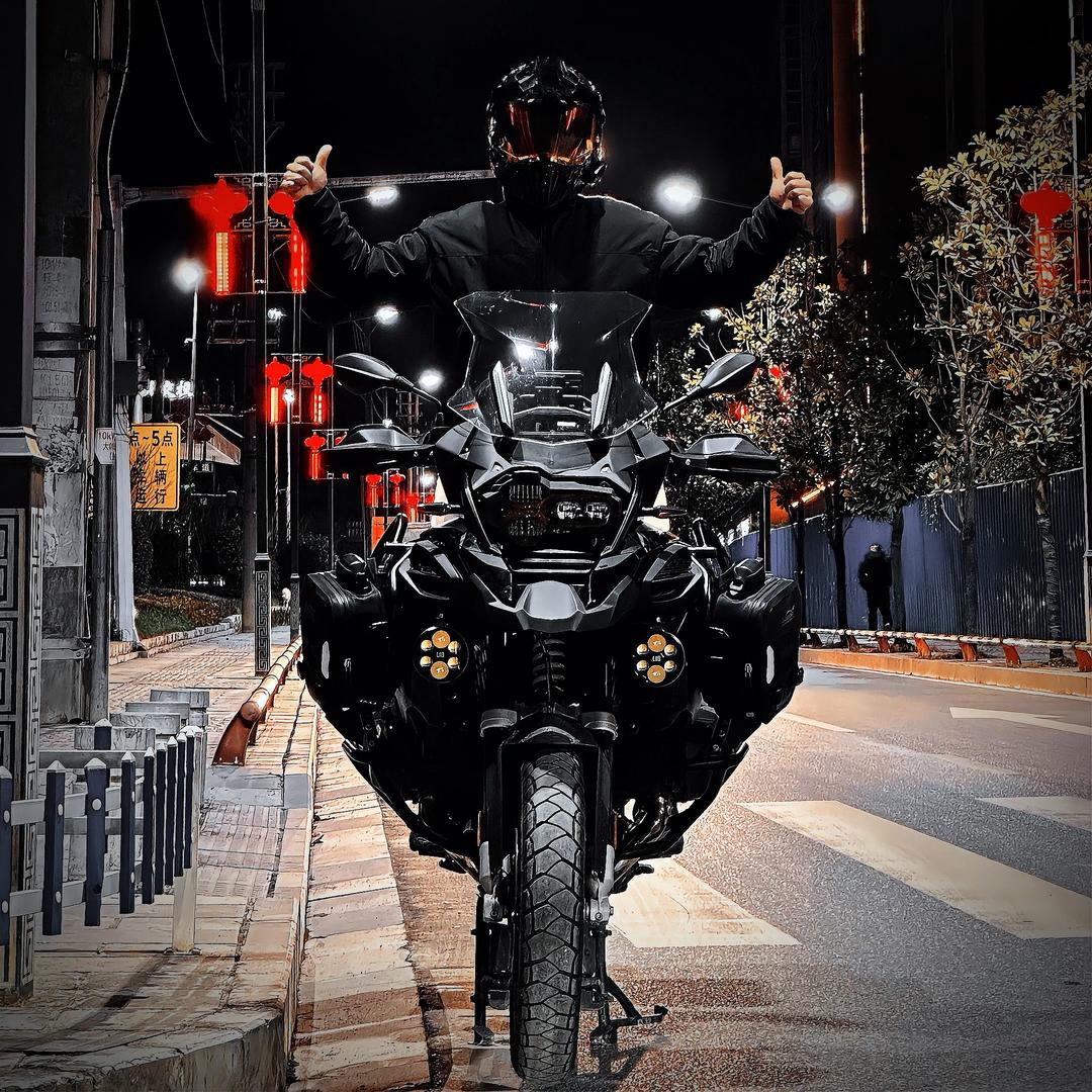 大坝最深情的男人