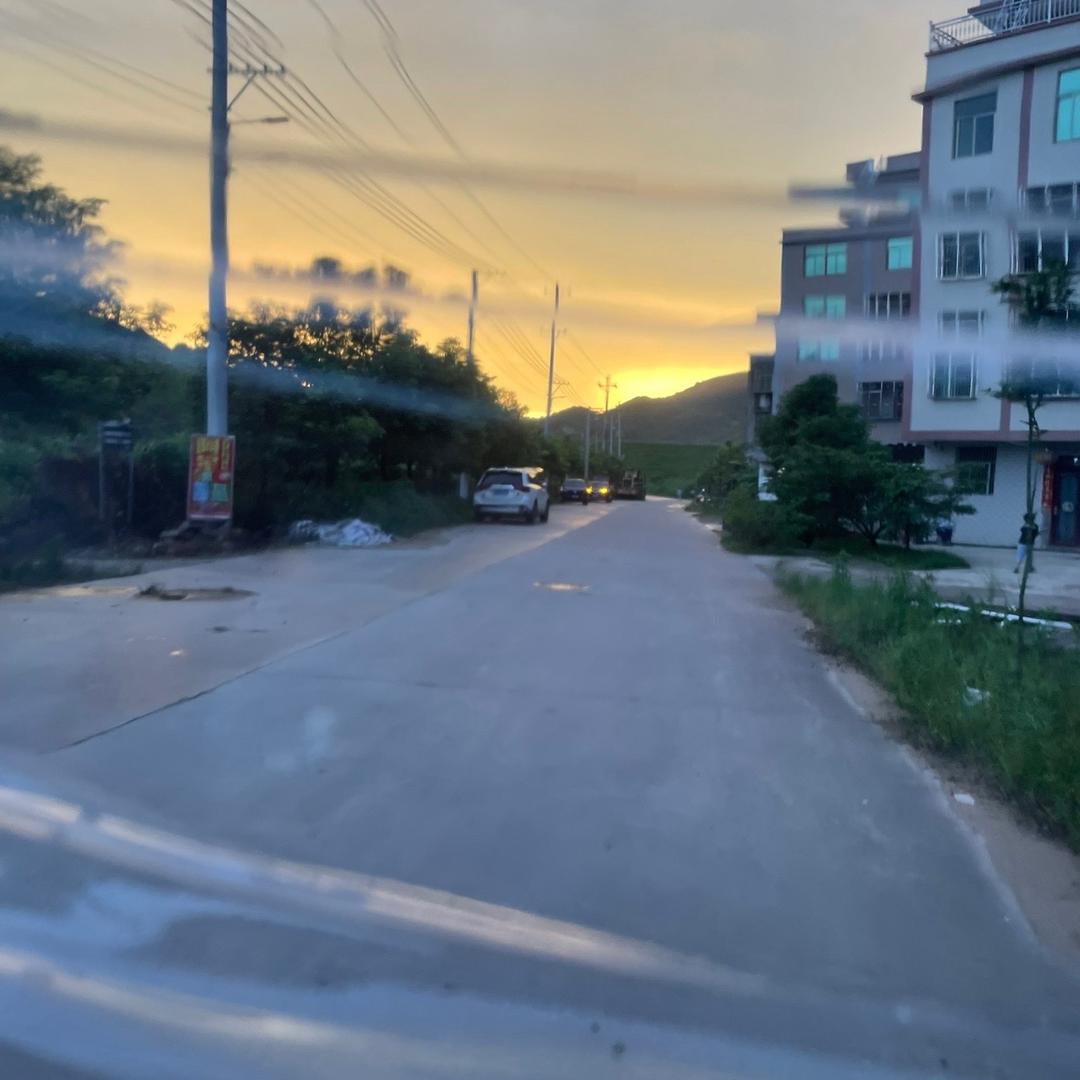 “雨过天不晴”