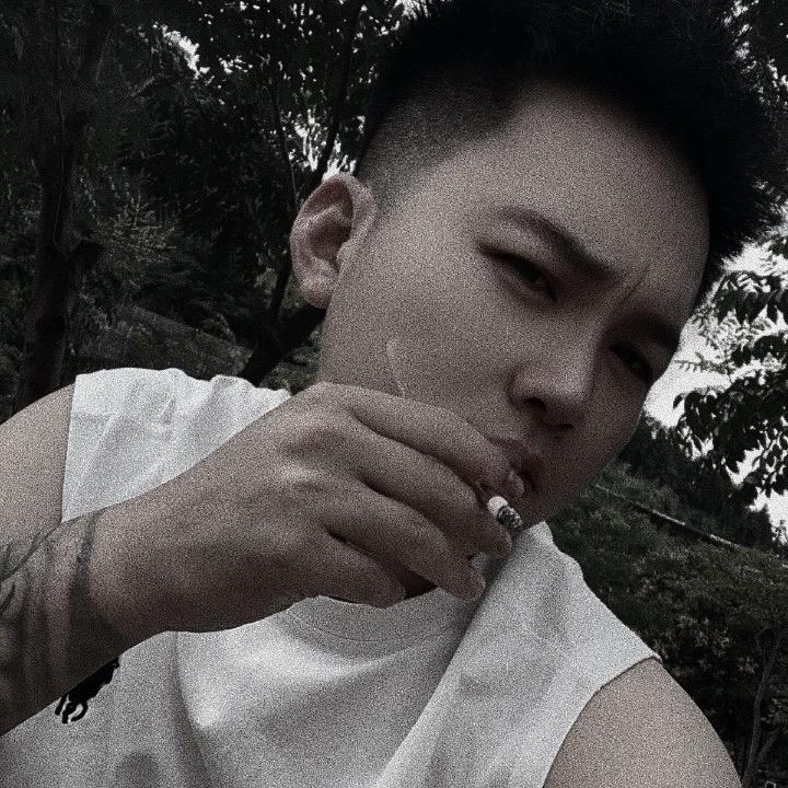 杆翻天台球厅