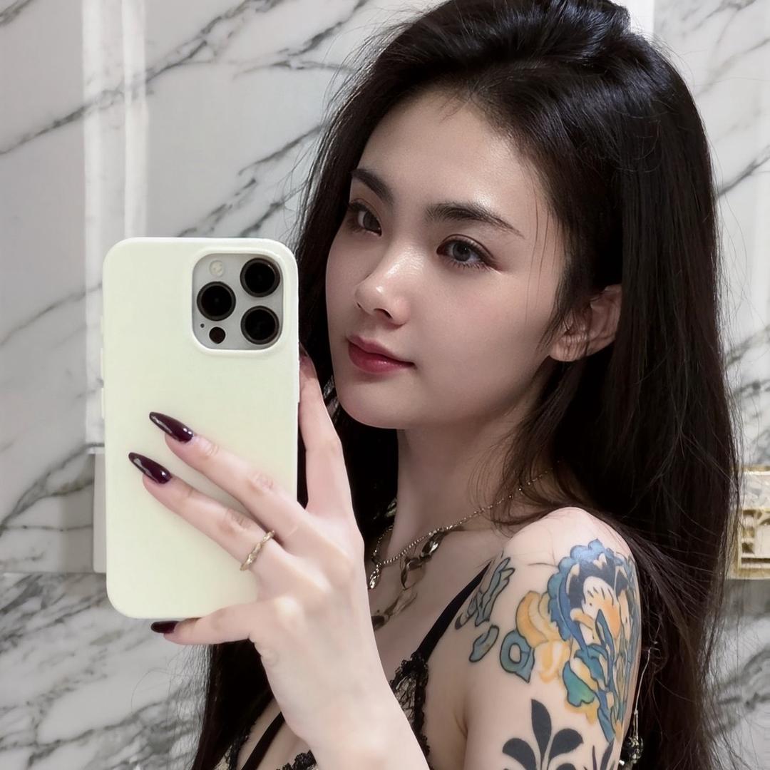@佳丽