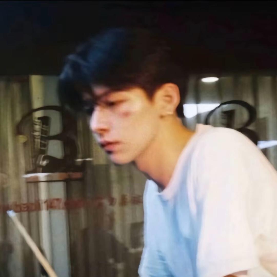 十八男大带俩娃