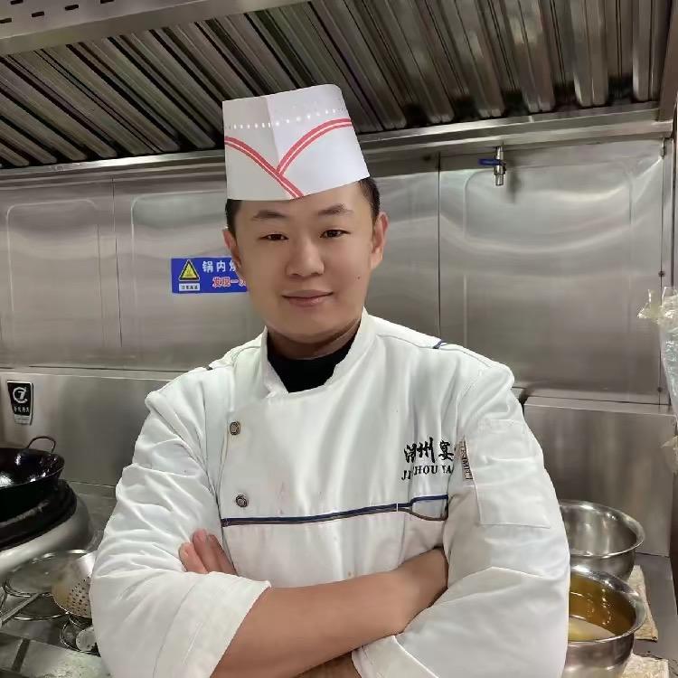 李三