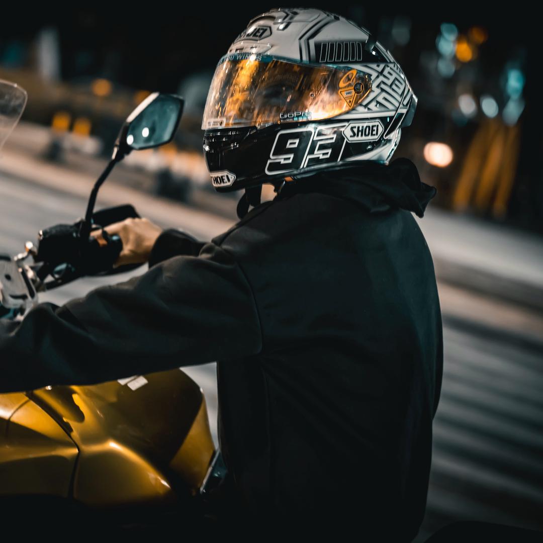 大万和他的机车店