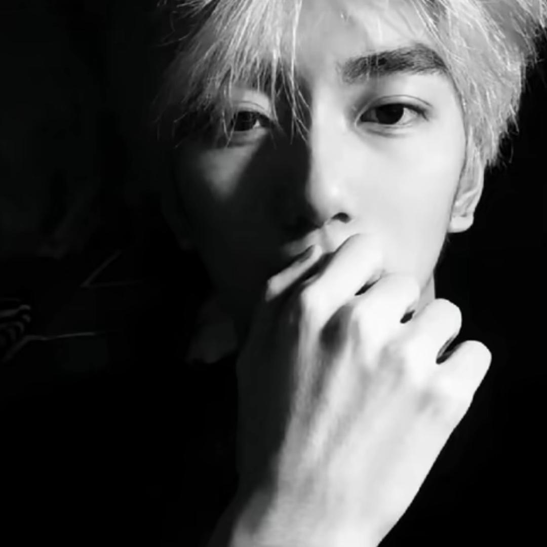 Air9  ￴￴ ￴￴ ￴