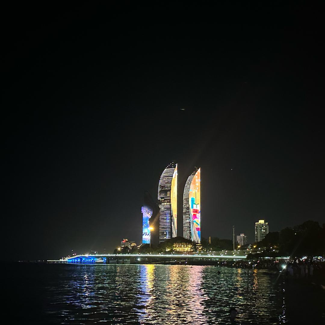 神明.