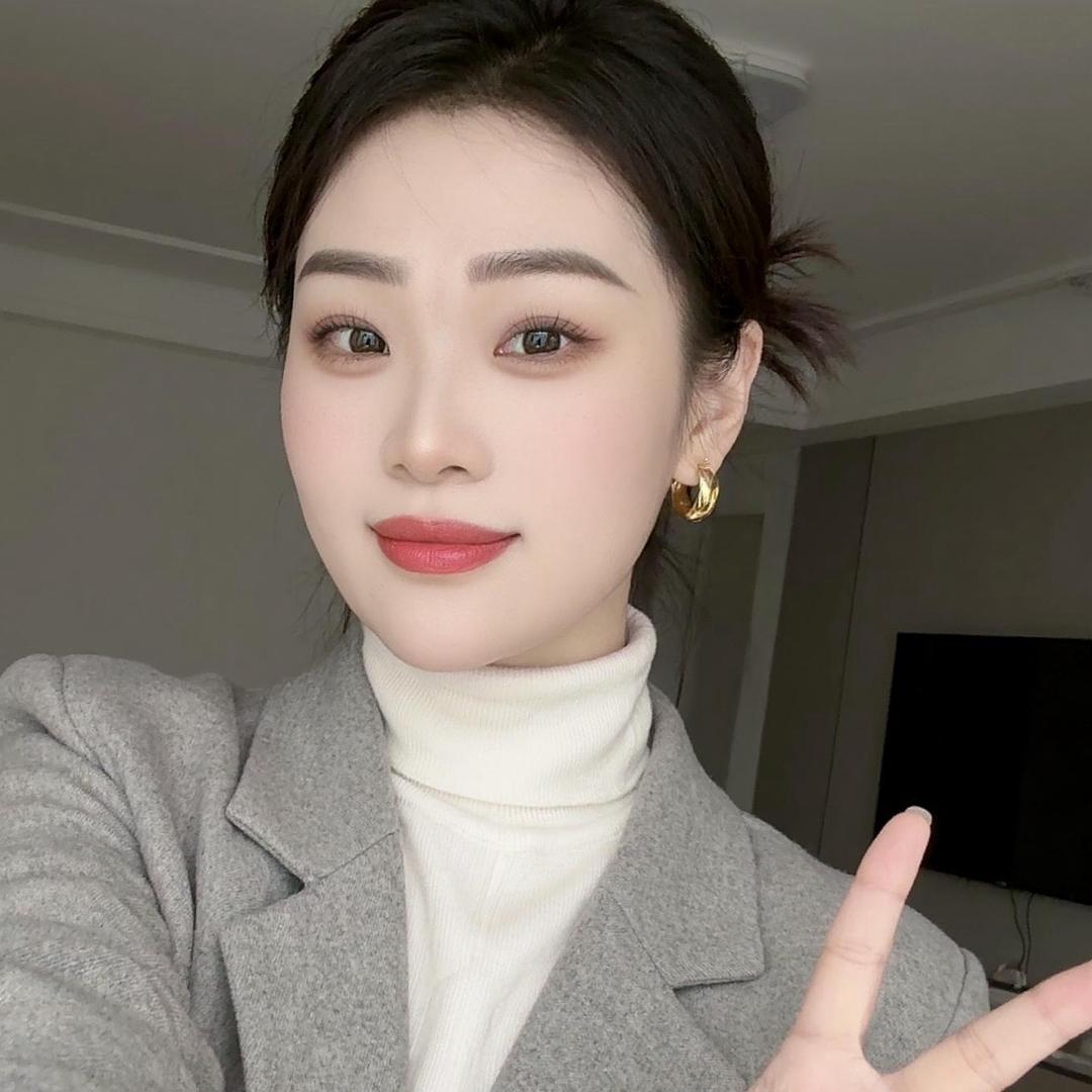 玲子.