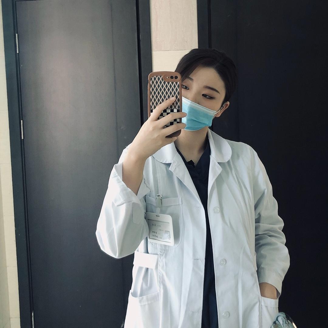 李小护👩🏻‍⚕️