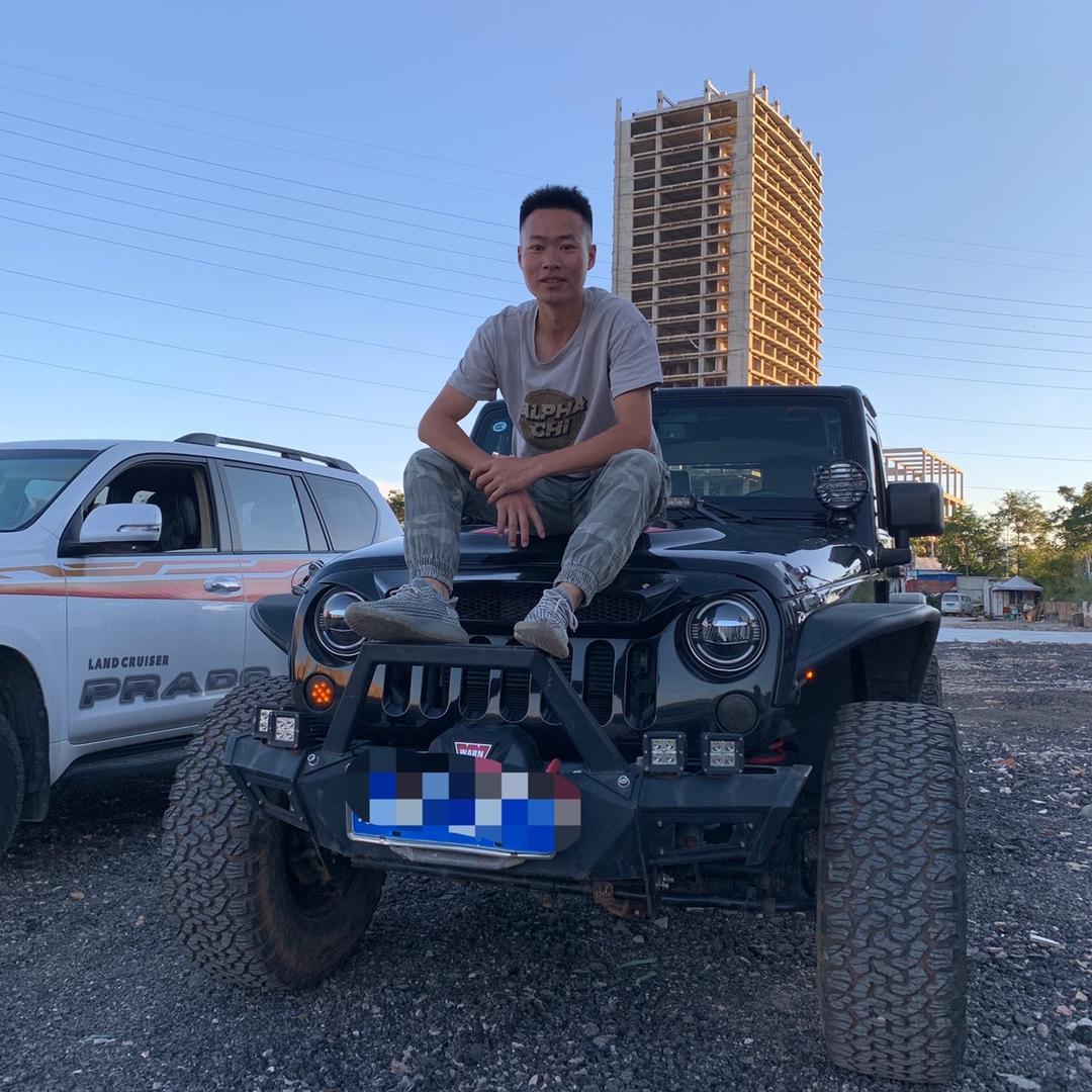 龙赫二手车