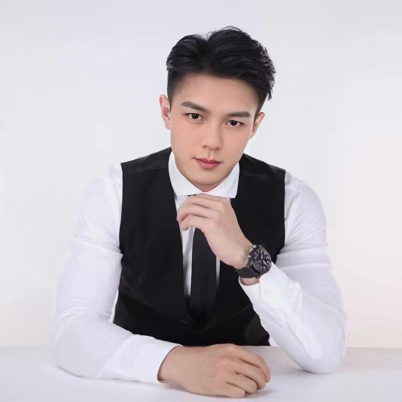 @张小鹏