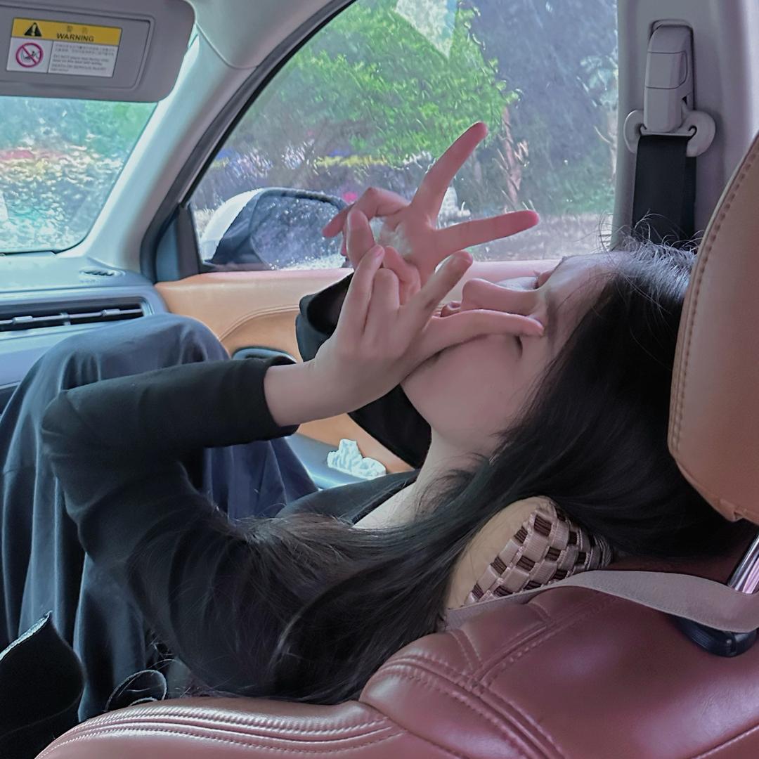 静静-_-