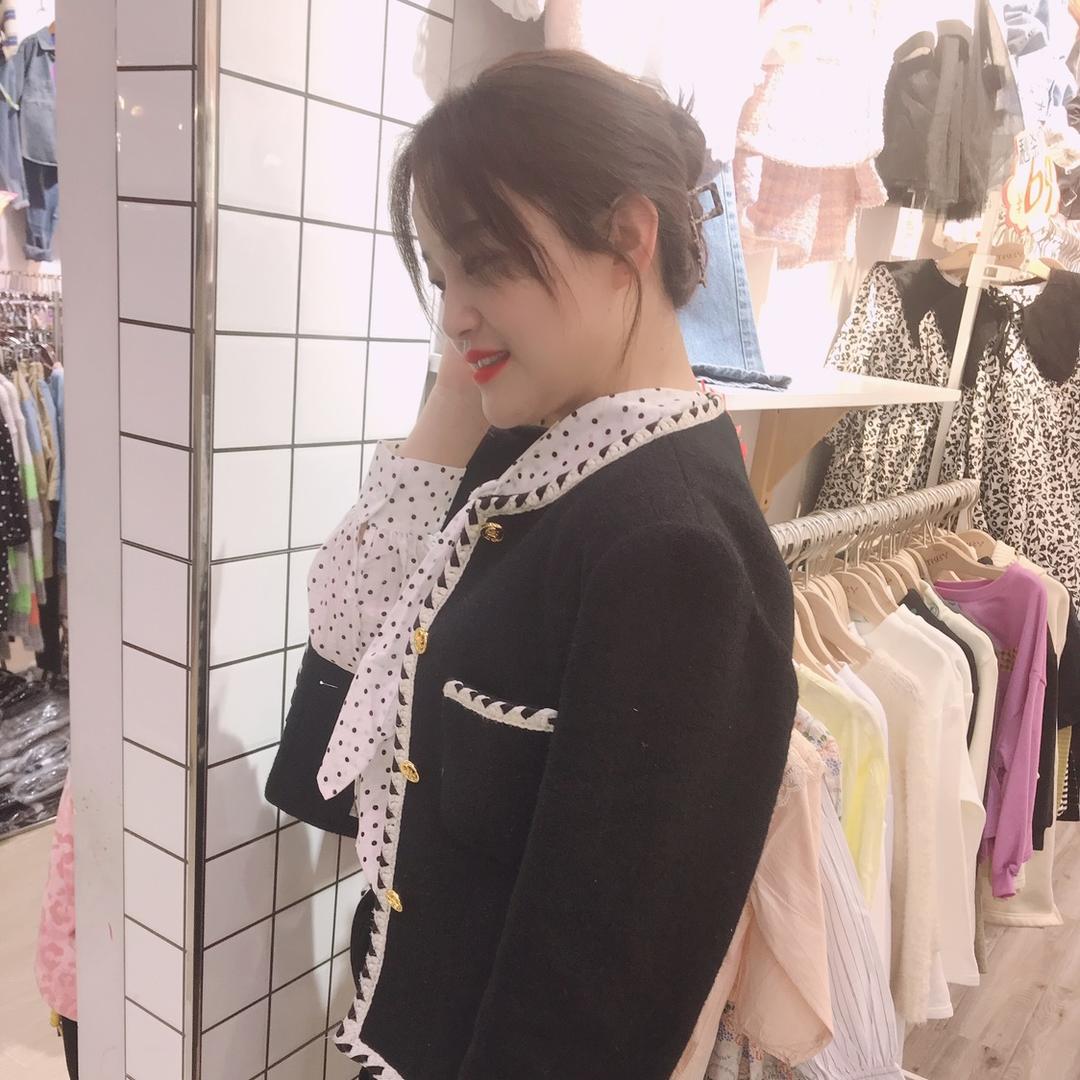 联手三楼精品童装蕾蕾糖卡布衣