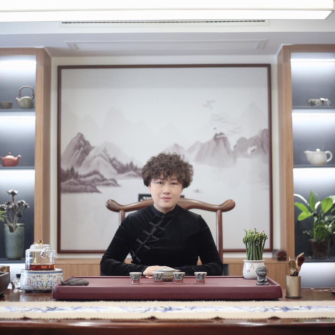 涂涂喝茶