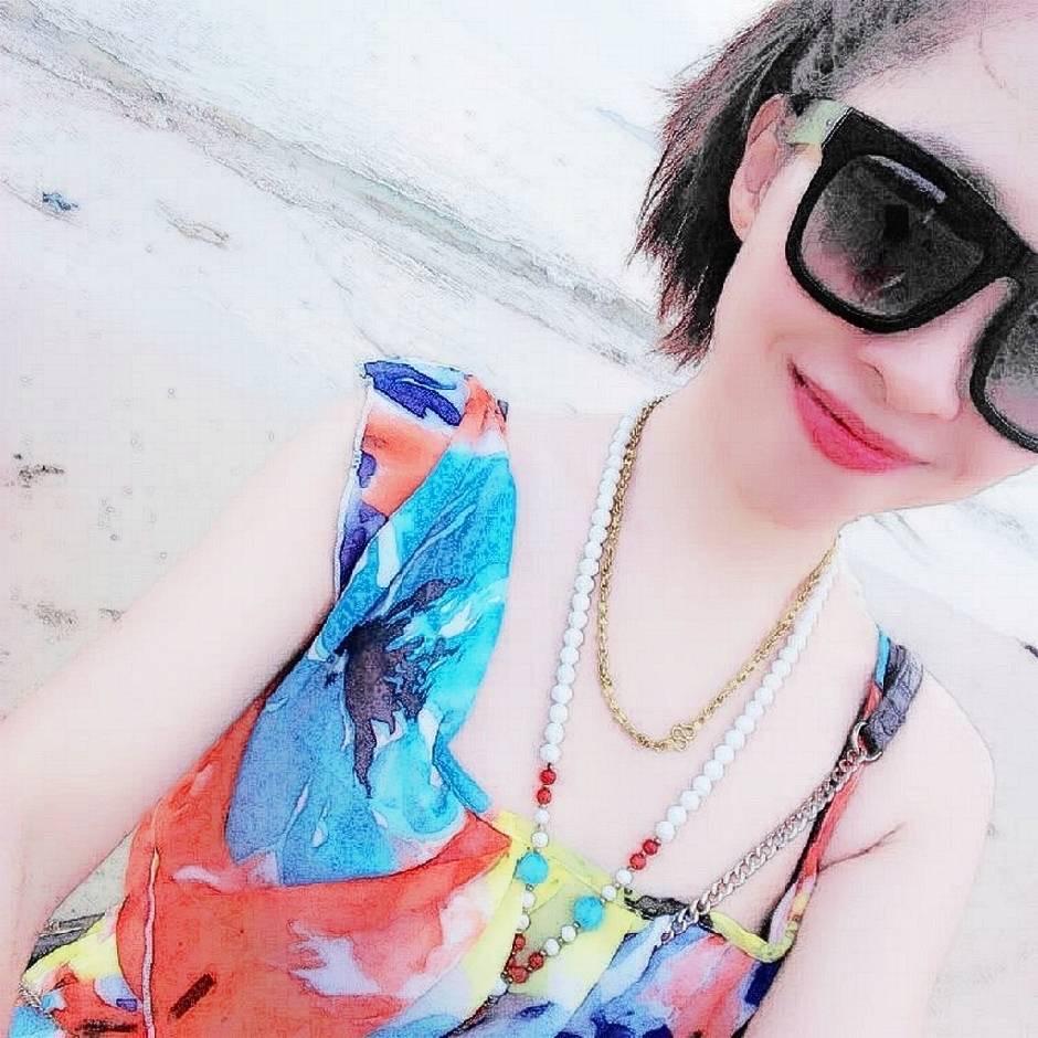 Miss李李