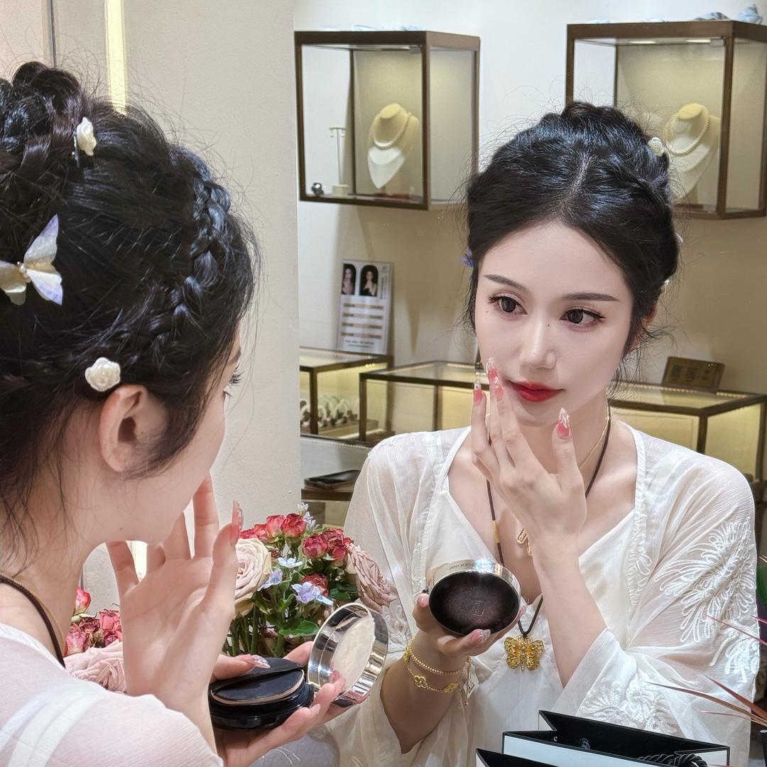 柳柳小可爱咩😘