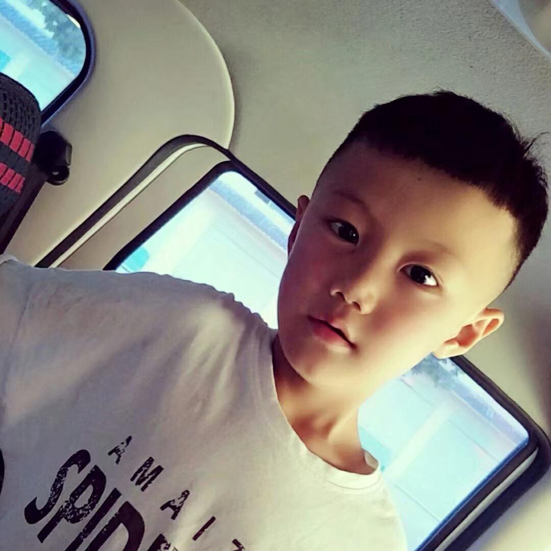 努力的小姐姐