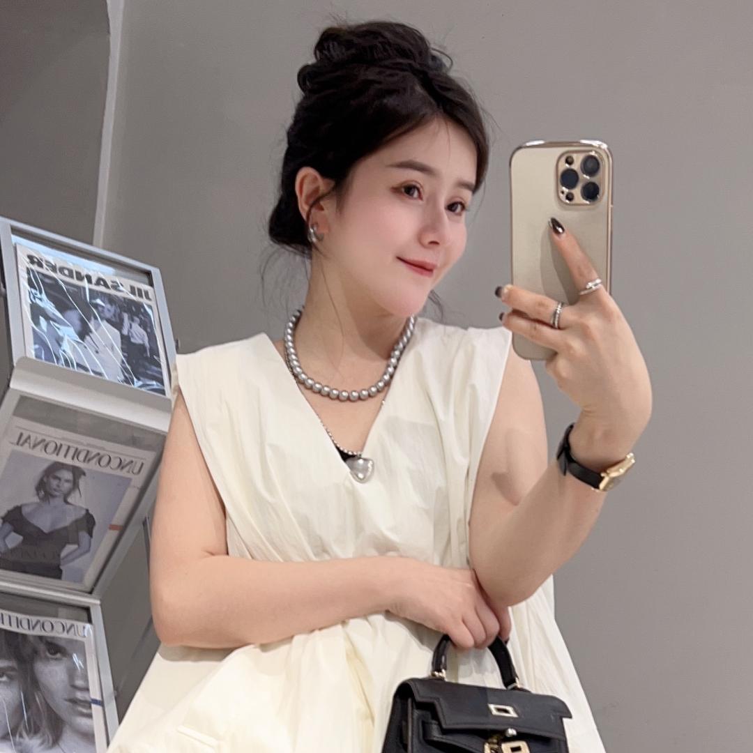 大邑It zyx女装（霞妹）
