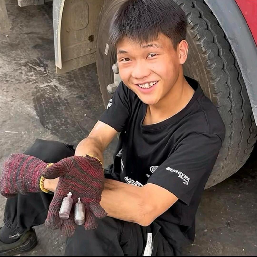 修车 小杨（18-19号开业）表弟