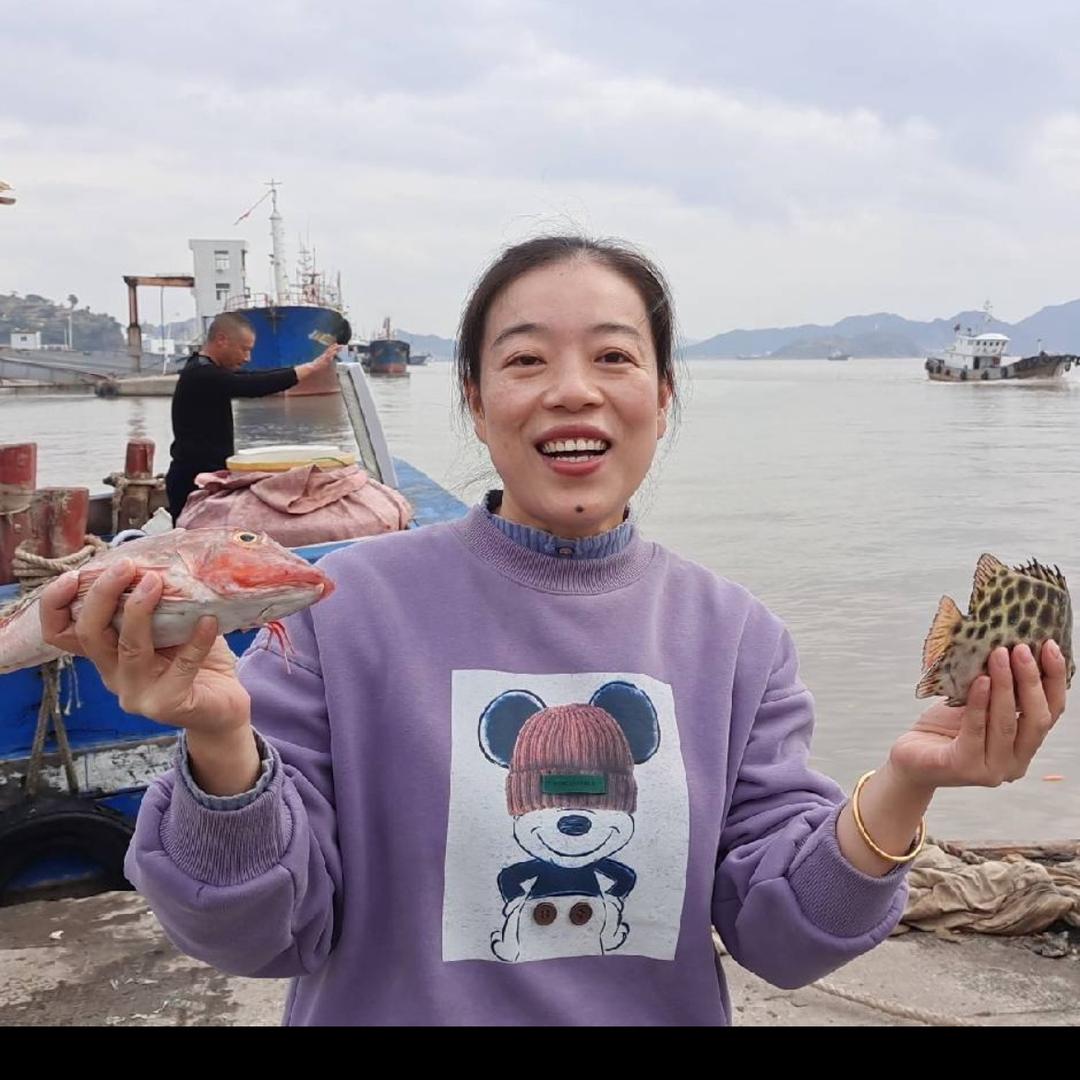 依玲看海鲜
