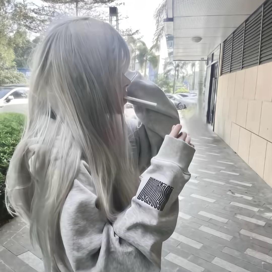 老子他妈叫小欣