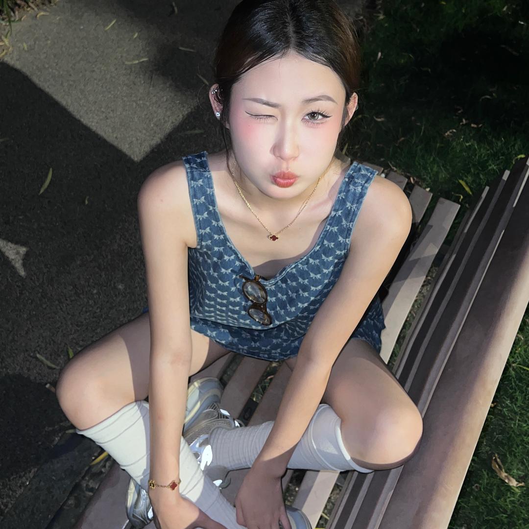 -瓶瓶two.