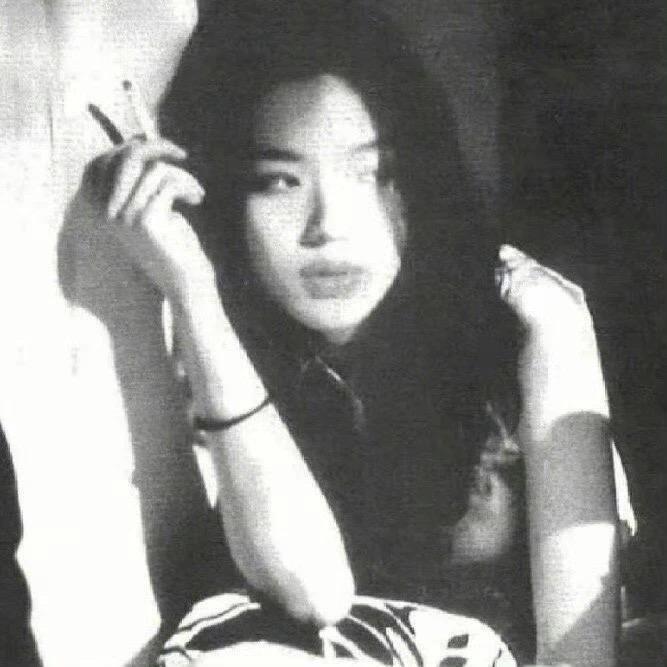 卖三文鱼的小姐姐🍣