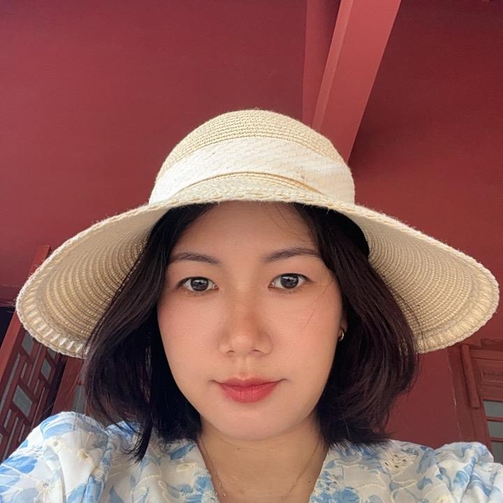 穿过月亮的星星