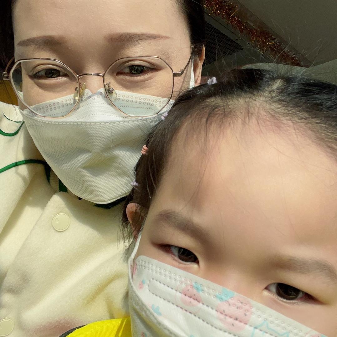 胡胡（两个小棉袄）