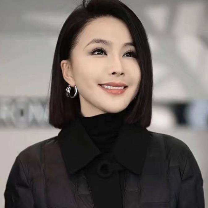 溶溶RONGRONG（爆款穿搭）