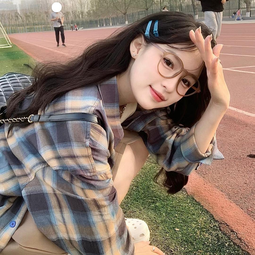 草莓今天穿什么