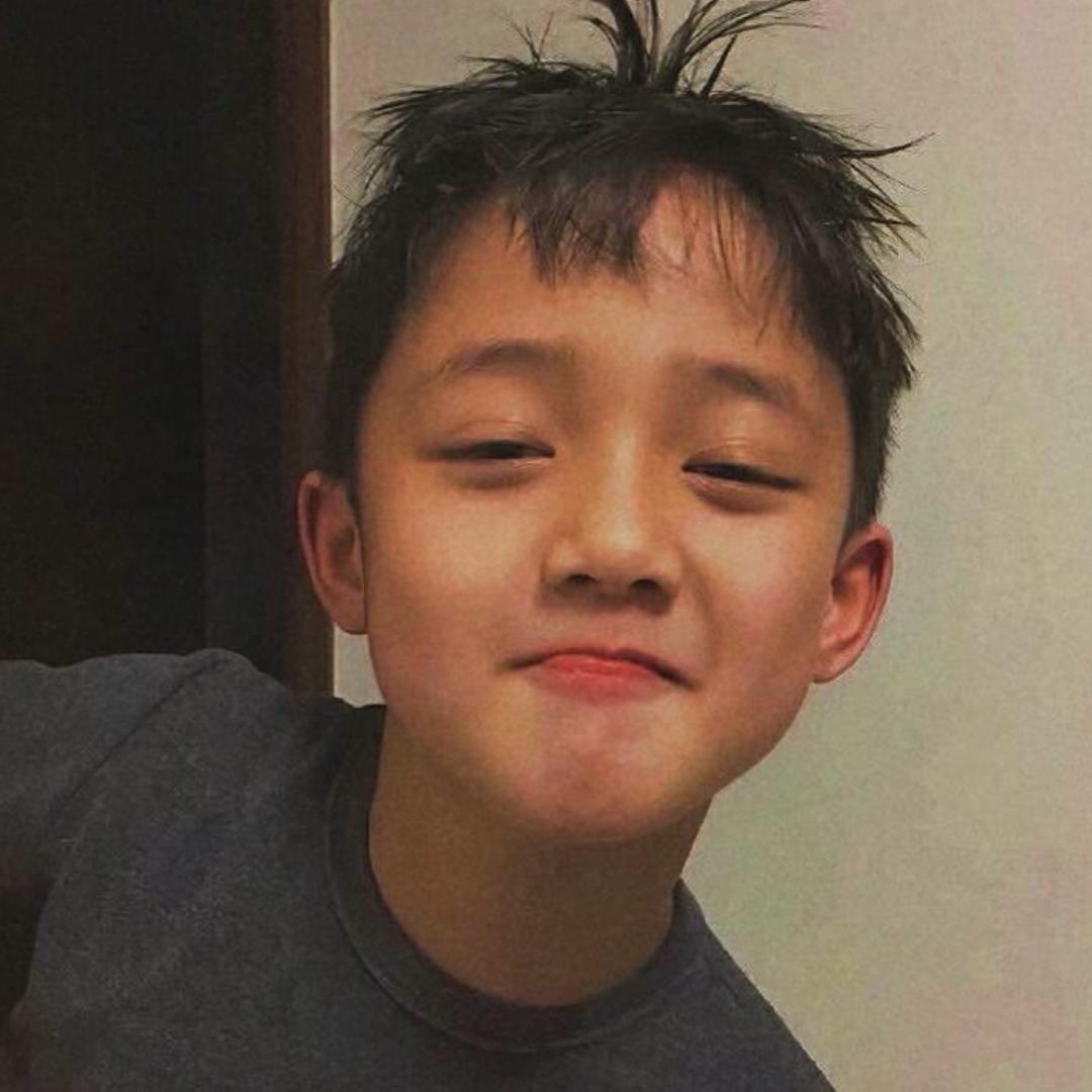 向我靠近一点