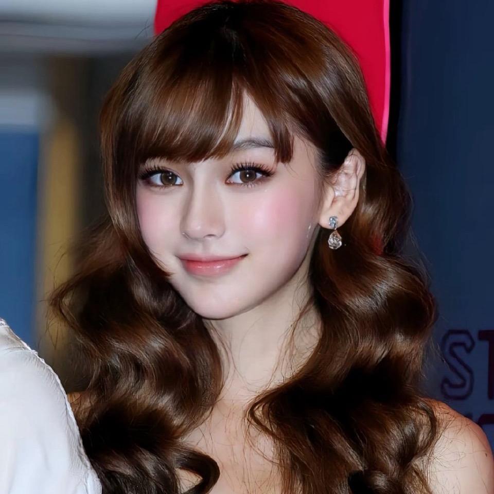 Bellaaaa