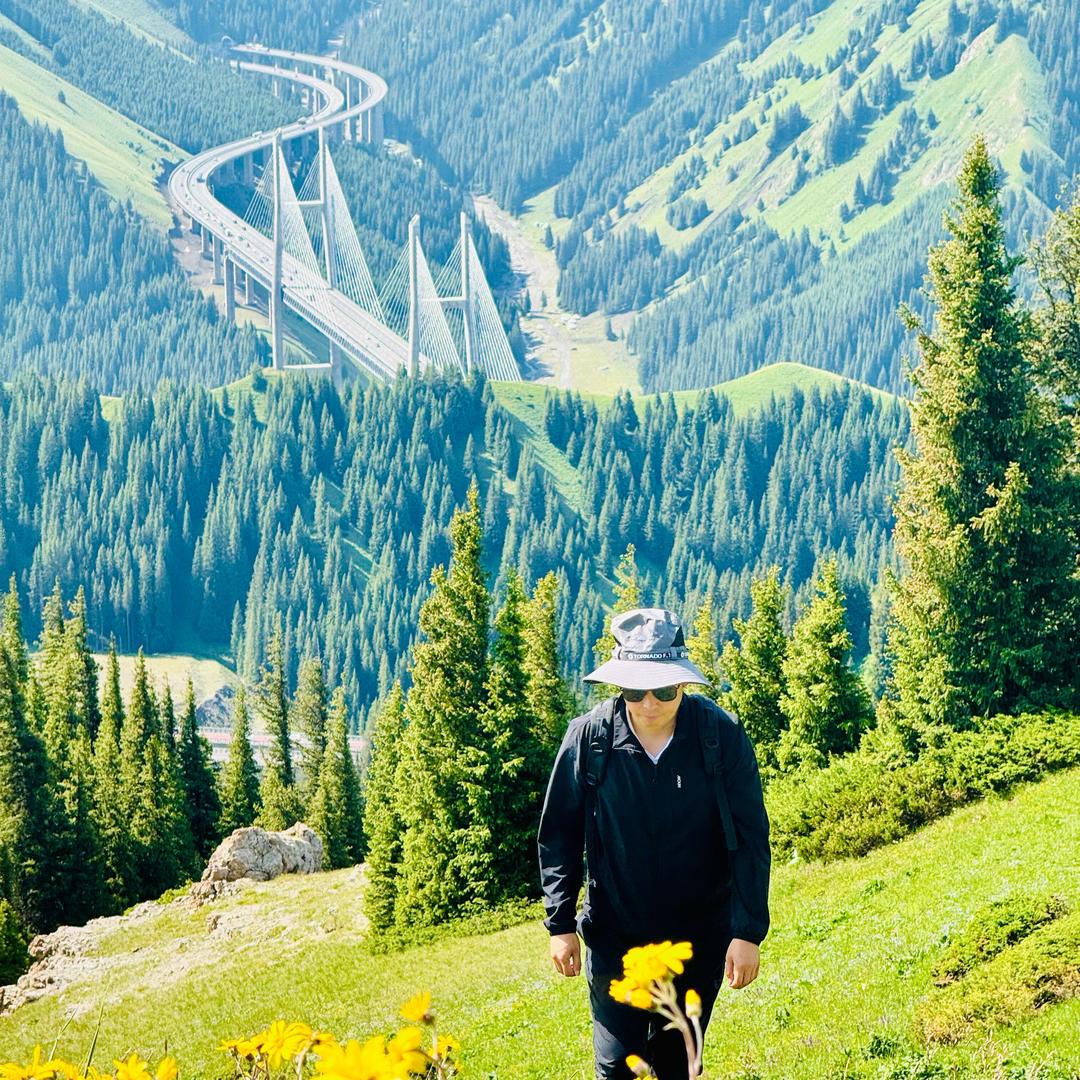 陕北延安榆林旅游包车领队