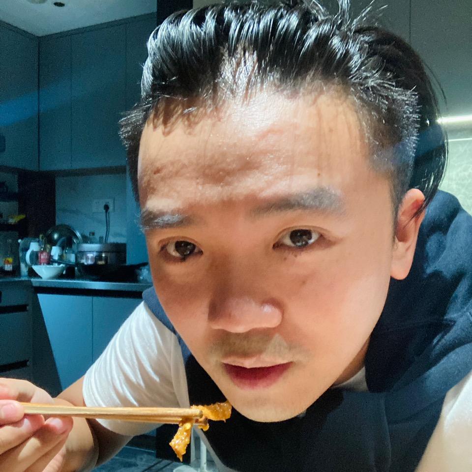 麻辣龙哥