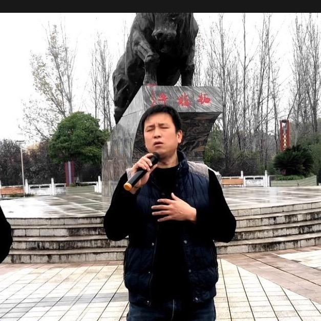 @大龙