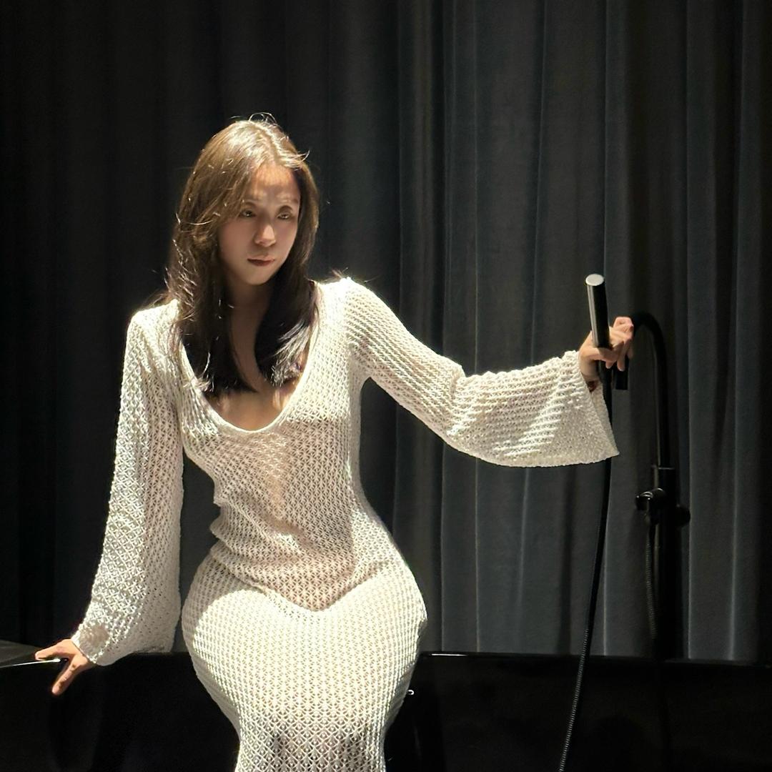 李