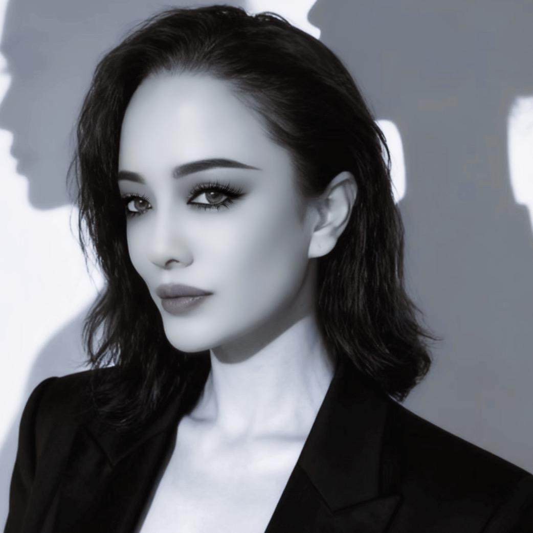 NURMANGUL高级化妆师策勒县