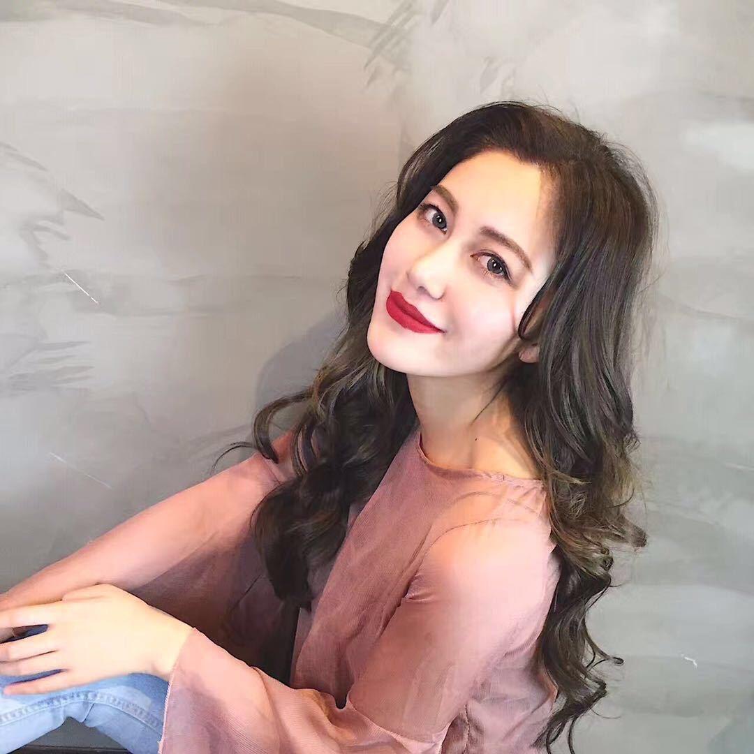 刘忆霖Candice
