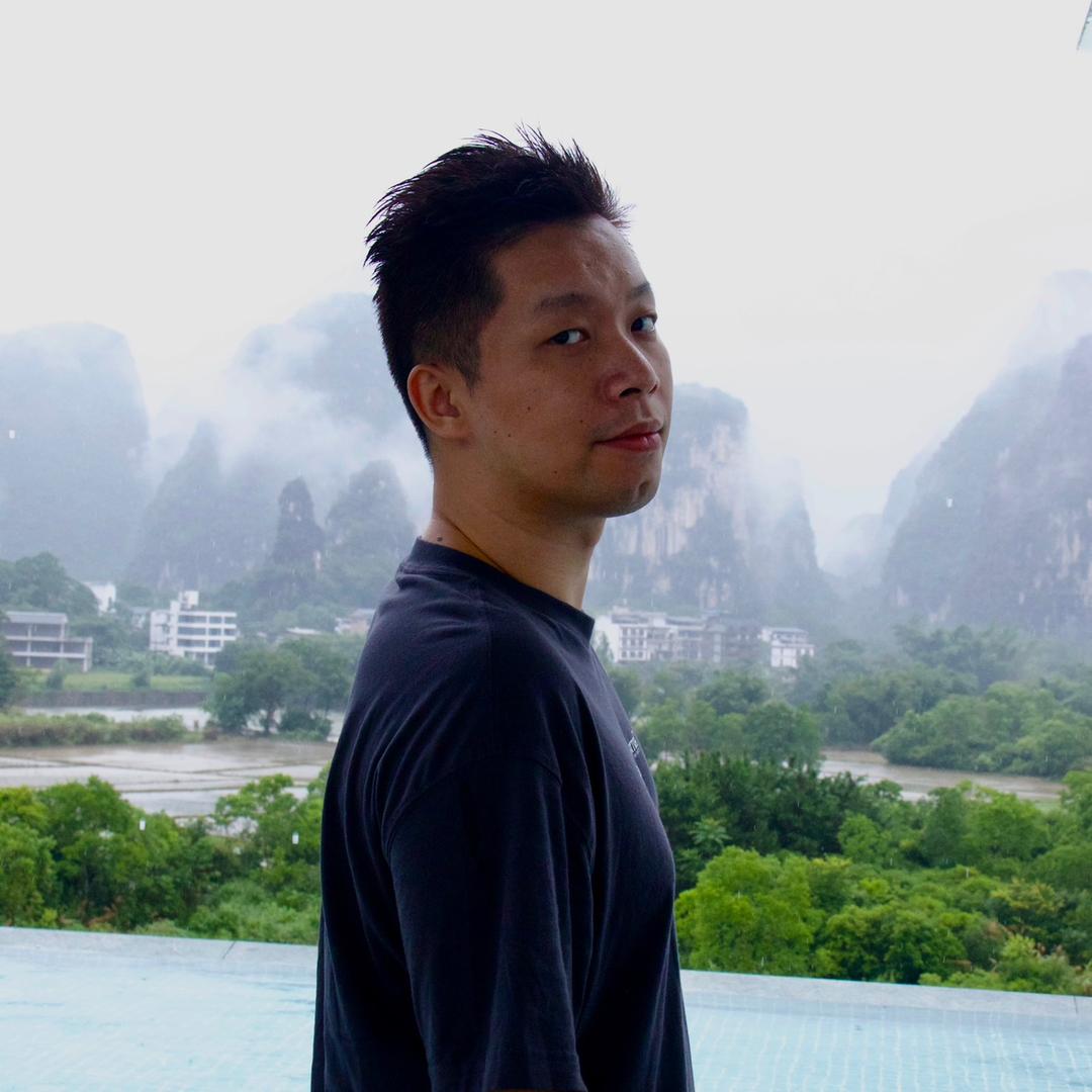 西江河畔的策划人