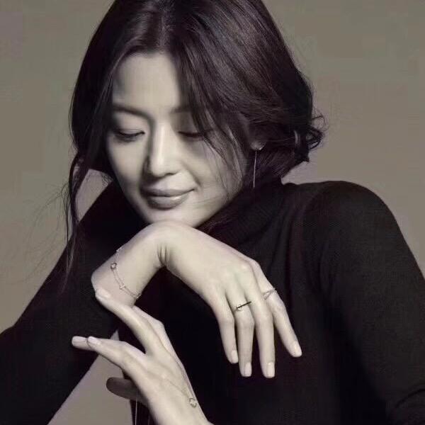 李雅晴雪地袜冰袖厂家