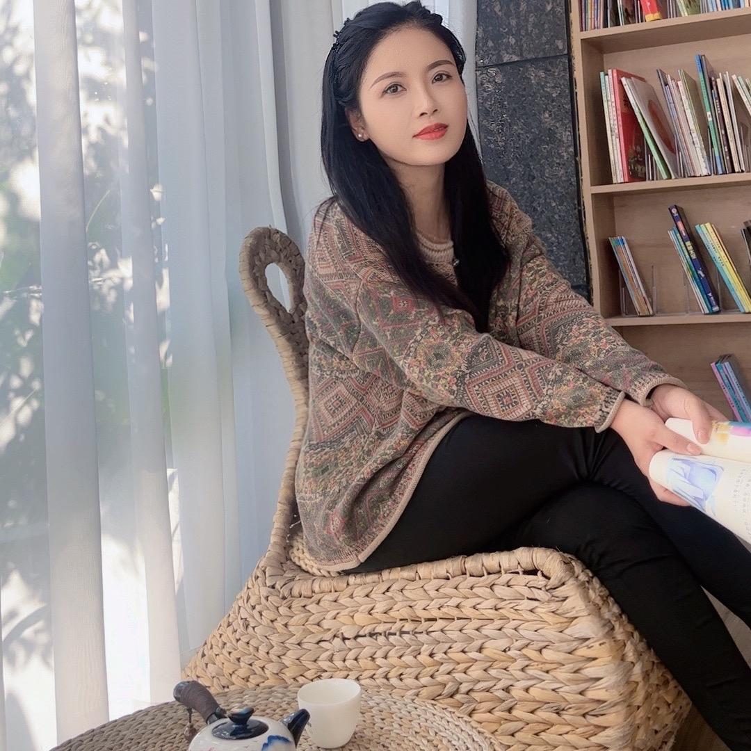 英子