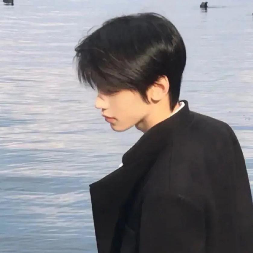 不攻自破