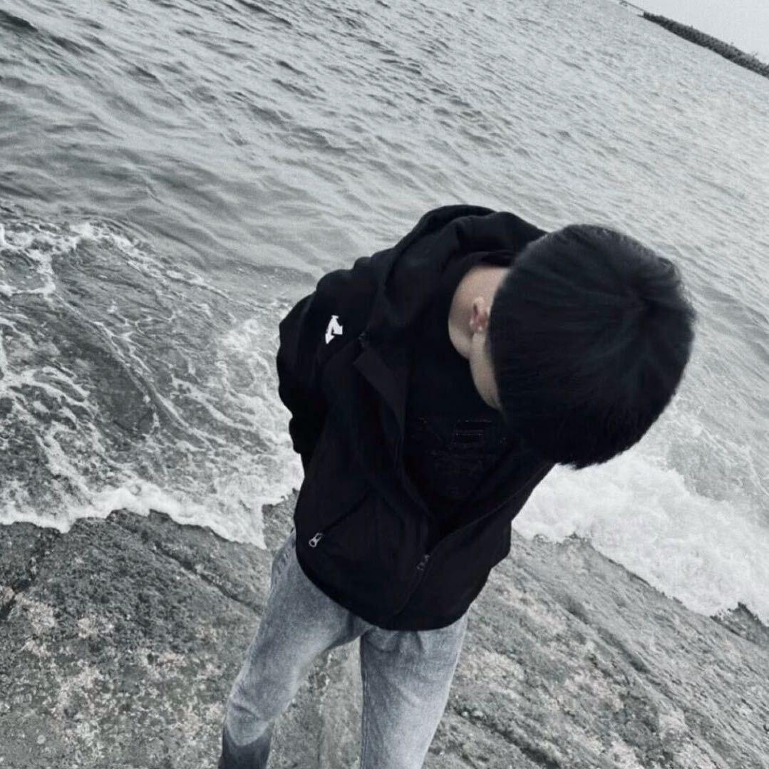 ㅤㅤㅤㅤ  ㅤ  ︋︋ㅤ