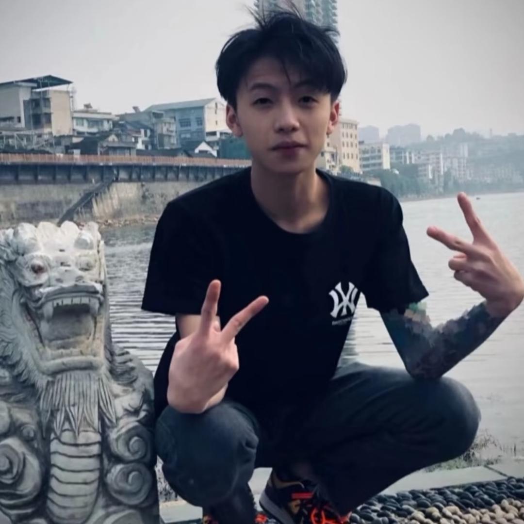 宇豪