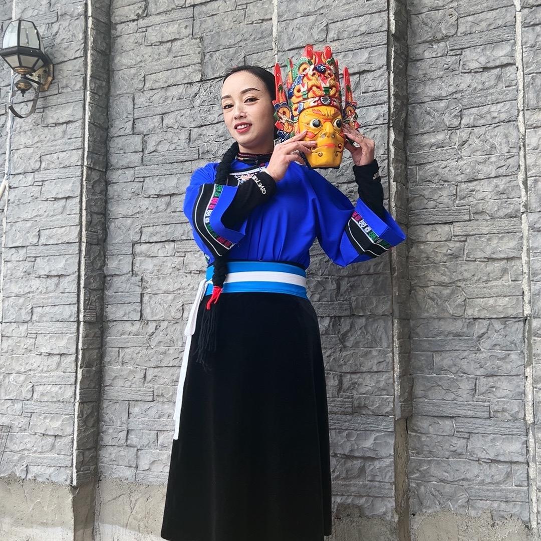 屯堡红霞