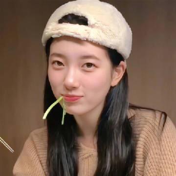 娜娜吃饱了