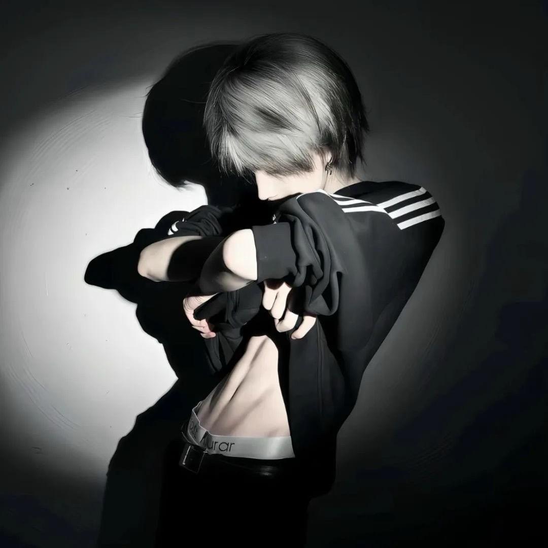 小澈.