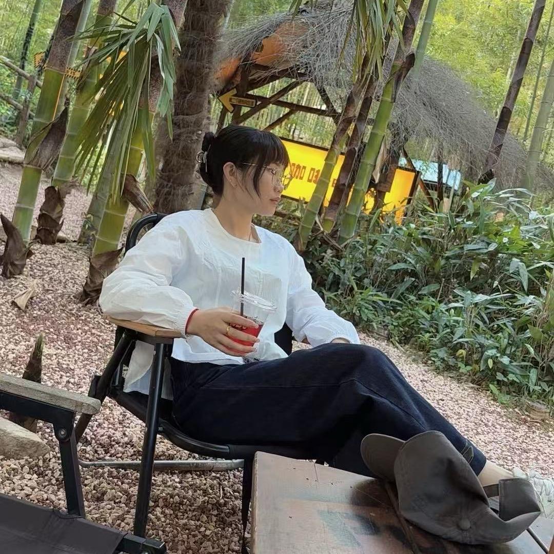 辣条再在手.跟我走