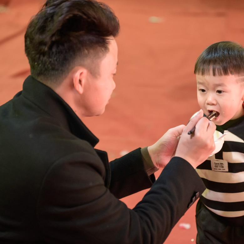 鸿冠再生资源回收有限公司鐵鷹（已婚勿扰）