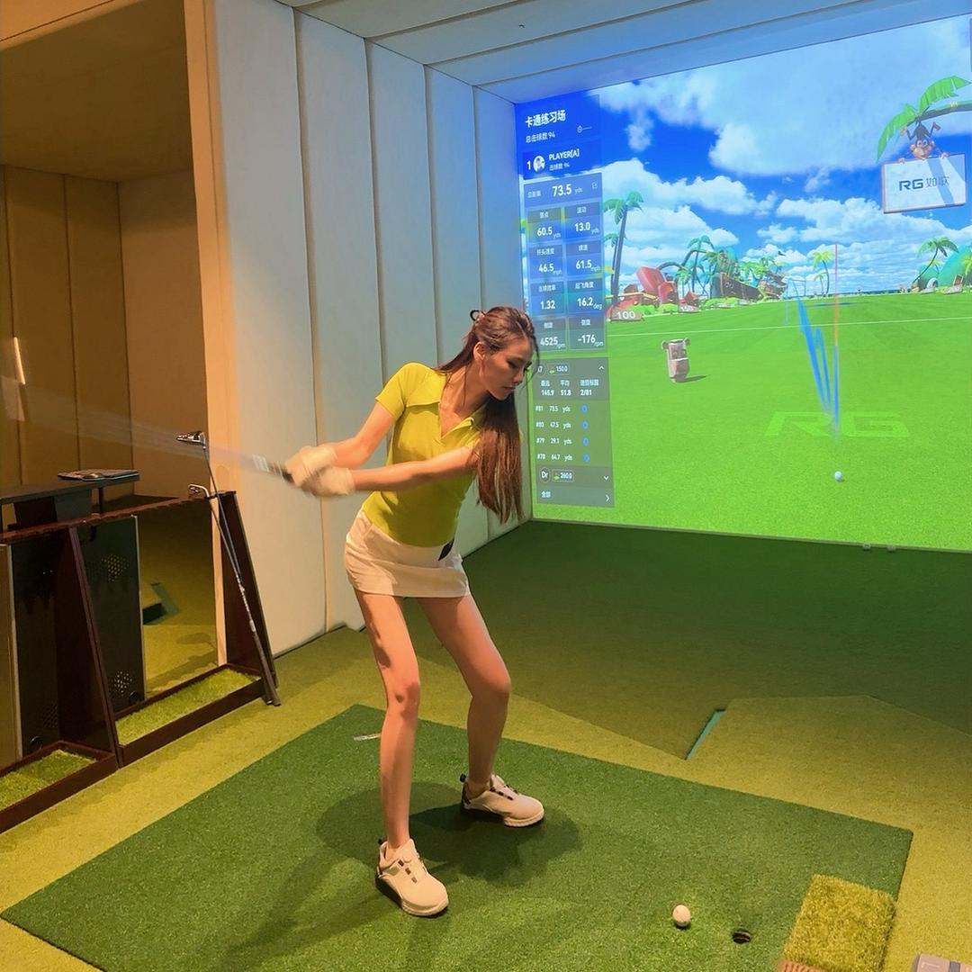 万春华府阿娜米